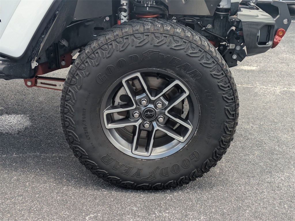2024 Jeep Gladiator Mojave photo 10