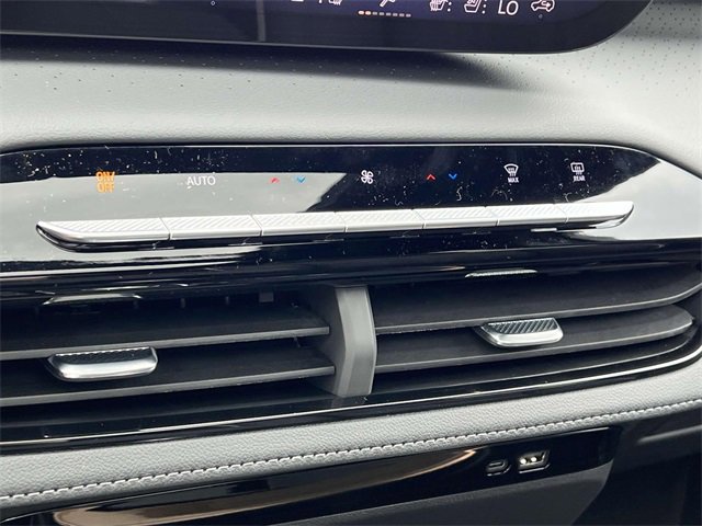 2026 Buick Enclave Avenir photo 24