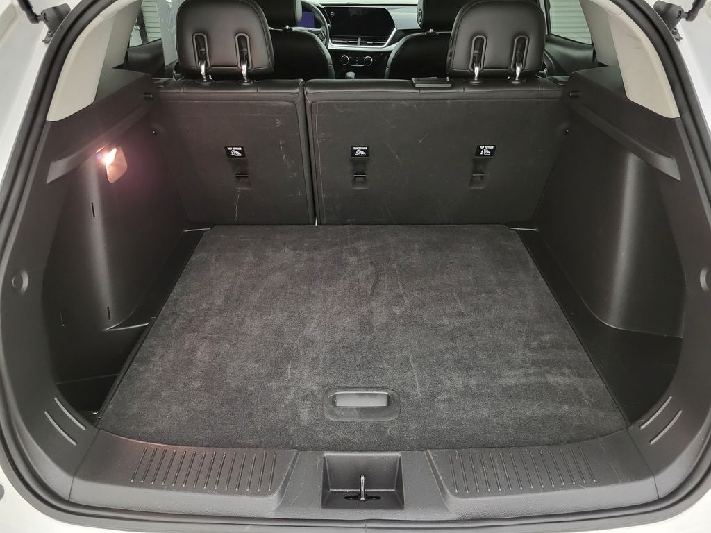 2024 Chevrolet Trax LT photo 12