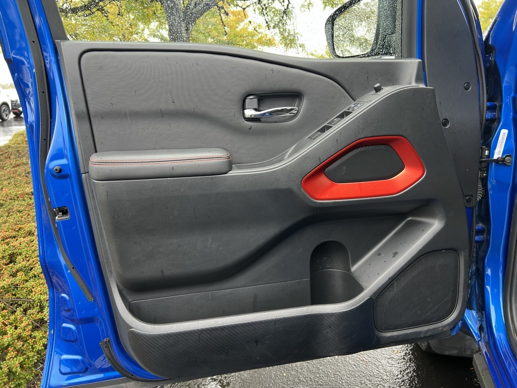 2024 Nissan Frontier PRO-4X photo 9
