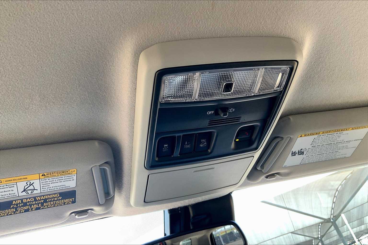 2021 Toyota 4Runner SR5 photo 25