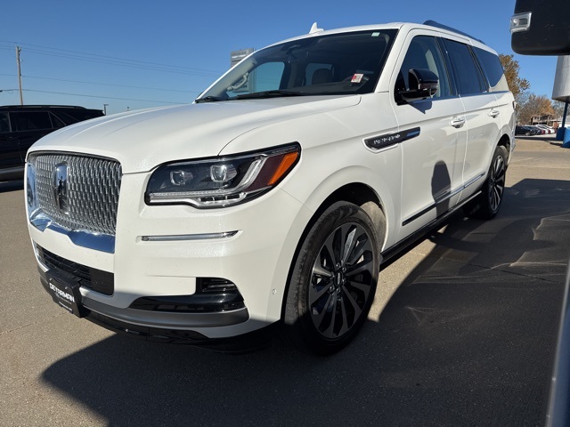 2023 Lincoln Navigator Reserve photo 2