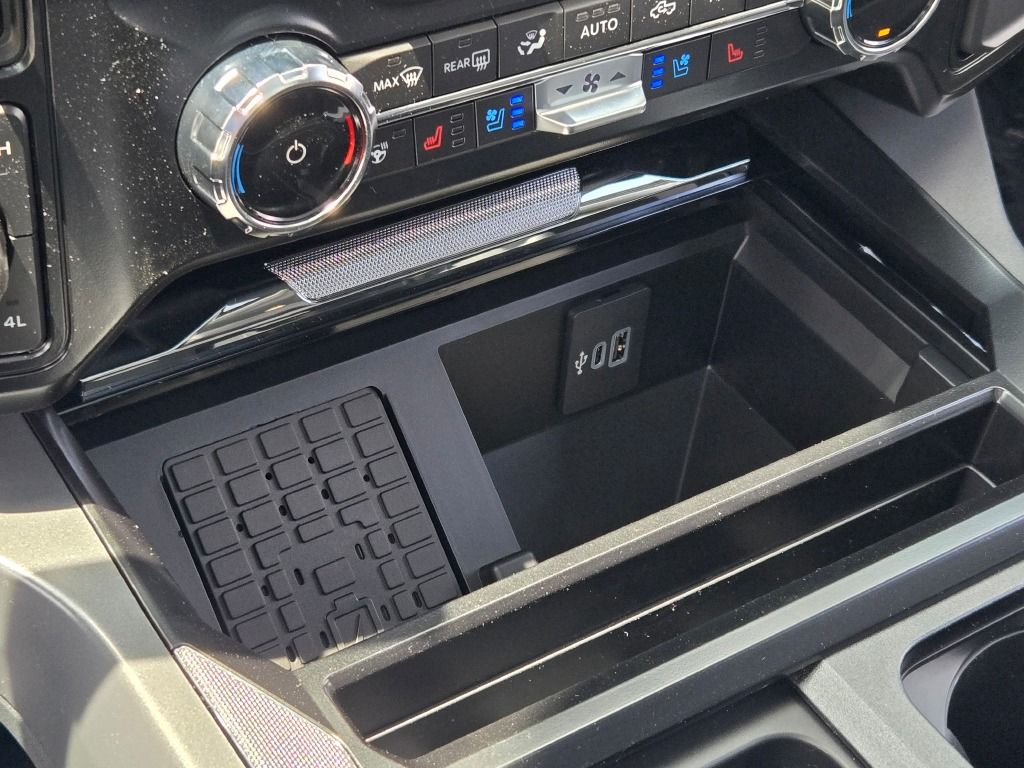 2025 Ford F-250 Lariat photo 28