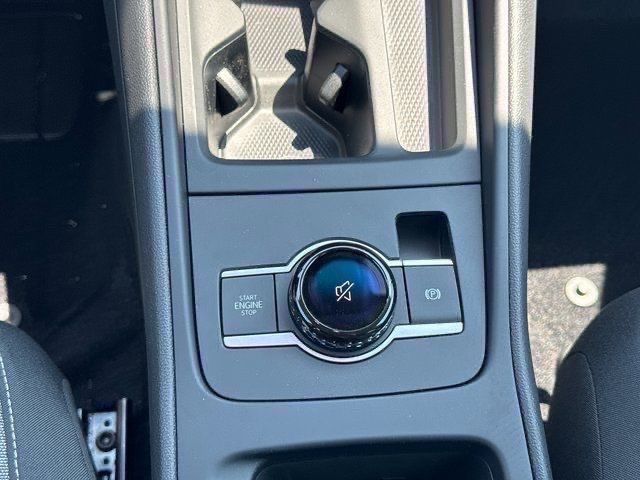2025 Volkswagen Tiguan S photo 20