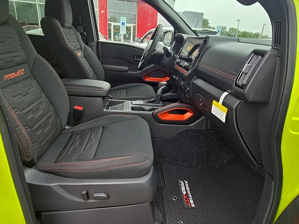 2026 Nissan Frontier Crew Cab PRO-4X photo 26