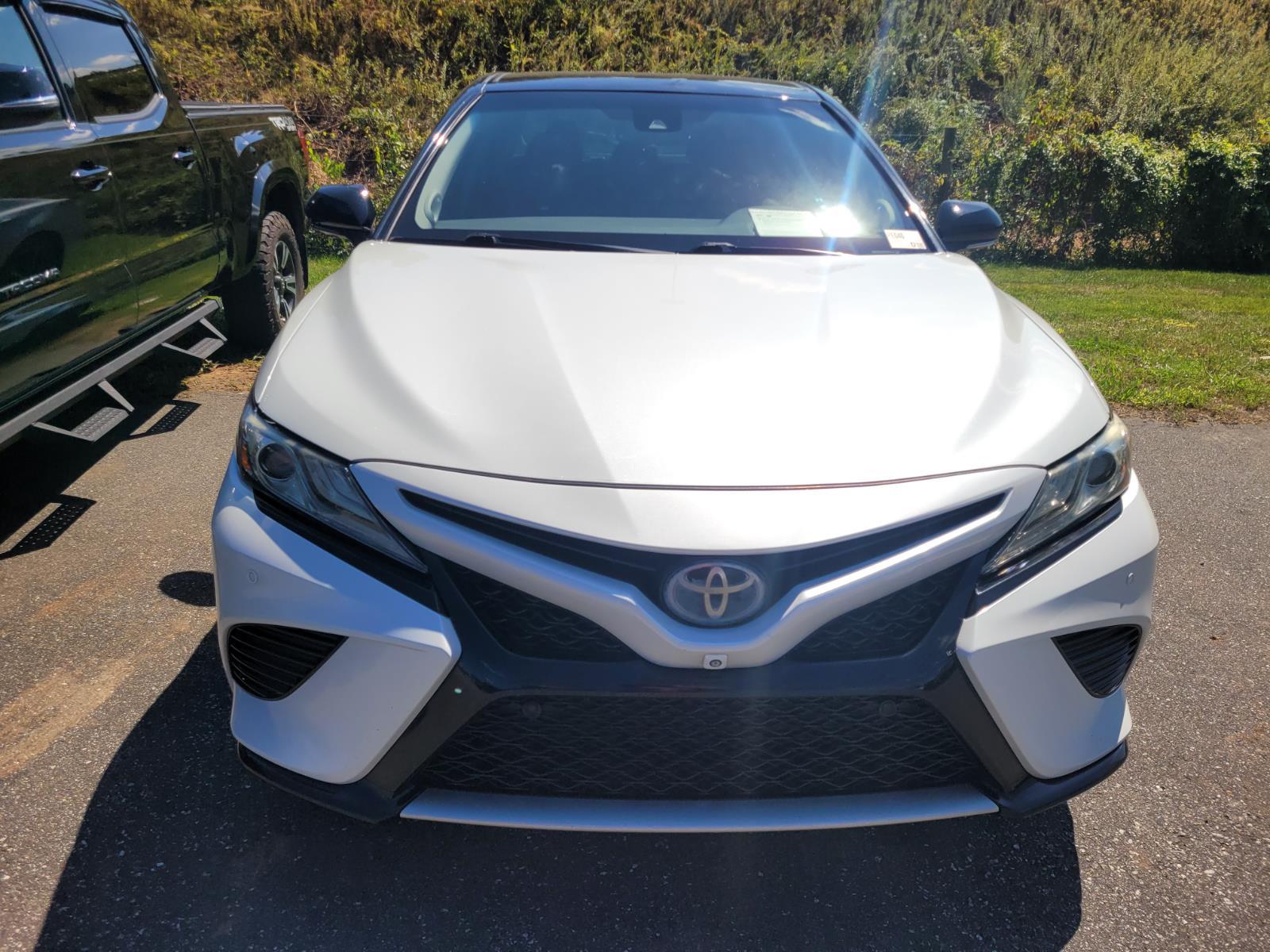 Used 2018 Toyota Camry XSE with VIN 4T1B61HK9JU029778 for sale in Morganton, NC