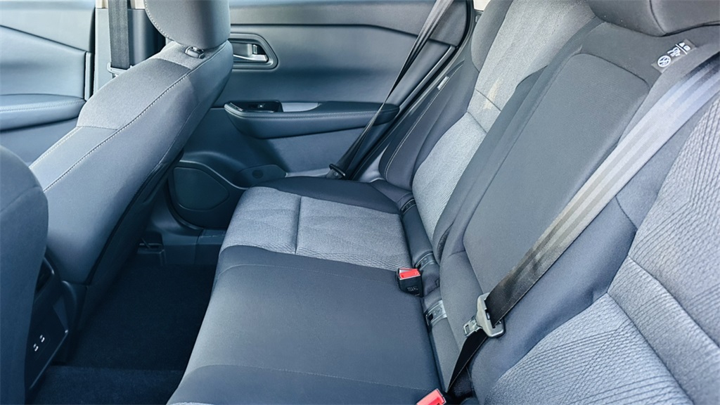 2026 Nissan Rogue SV photo 26