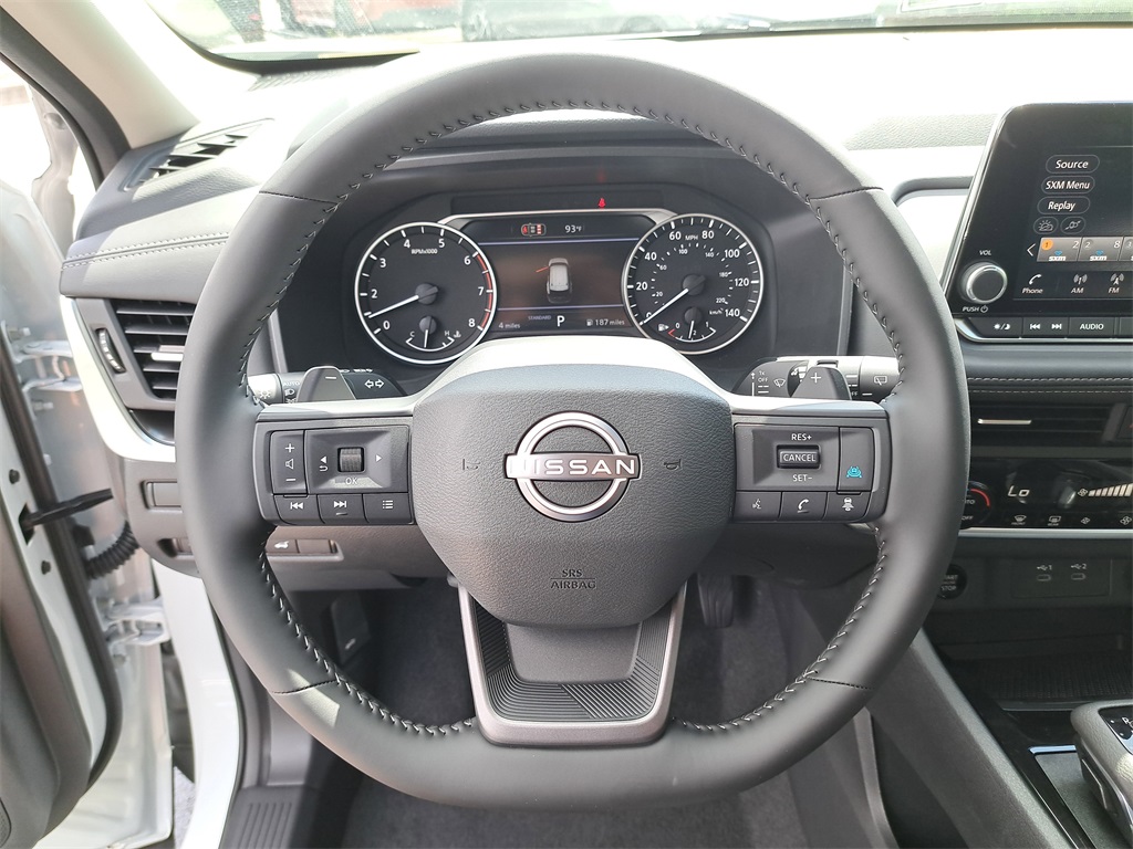 2026 Nissan Rogue SV photo 25