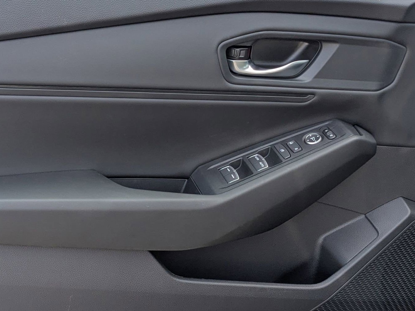 2025 Honda Accord SE photo 9