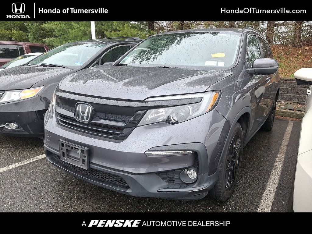 2022 Honda Pilot SE's photo