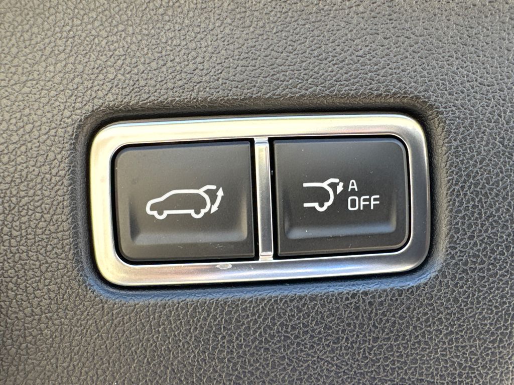 2025 Kia Sorento X-Line SX Prestige photo 18