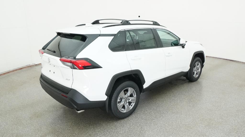 2025 Toyota RAV4 XLE photo 22