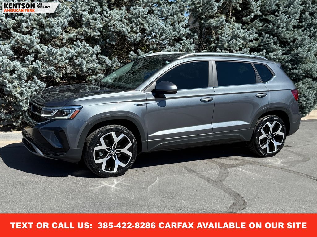 2023 Volkswagen Taos SEL's photo