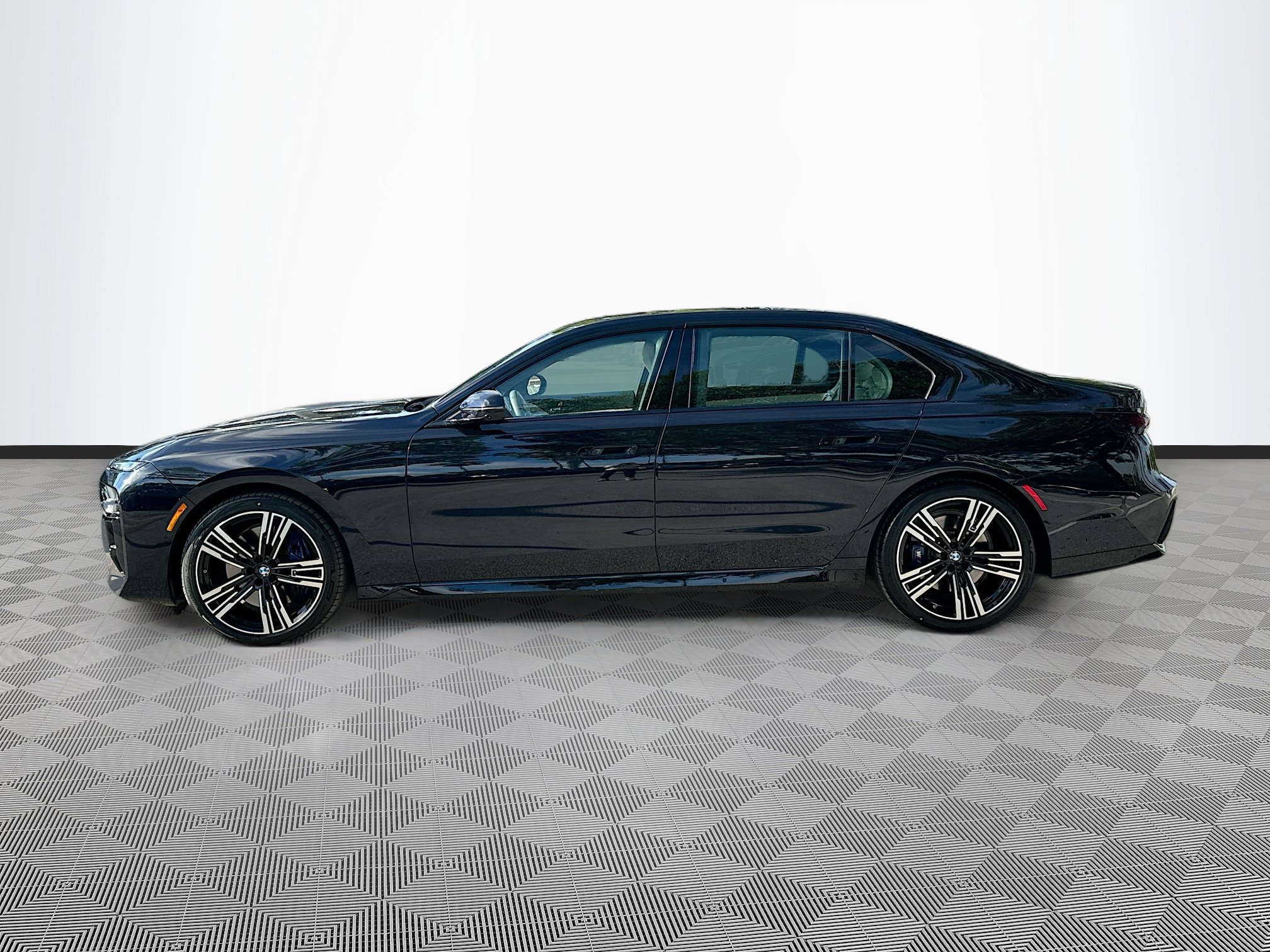2023 Bmw 740i photo 4