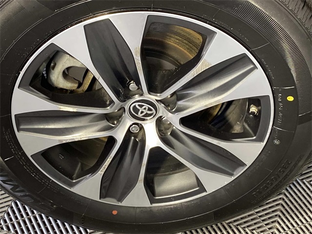 2023 Toyota Highlander XLE photo 28
