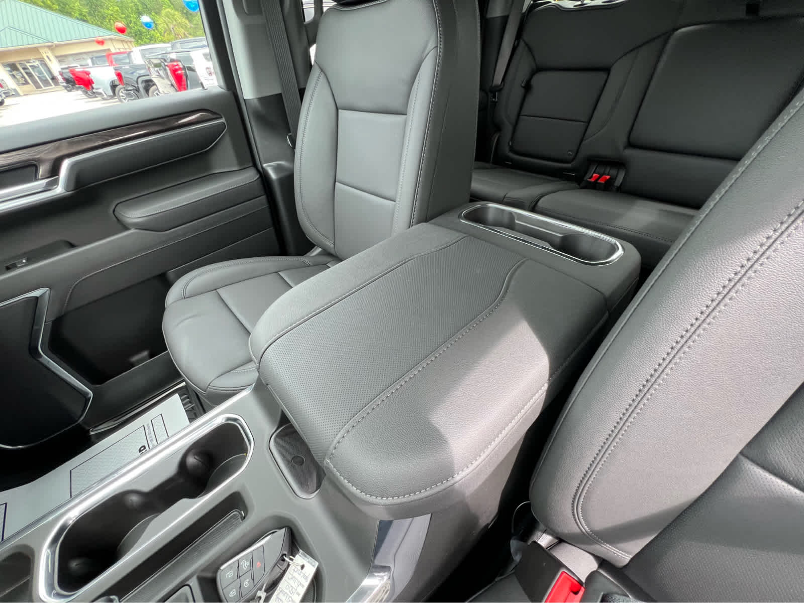 2025 Chevrolet Silverado 1500 LTZ photo 14