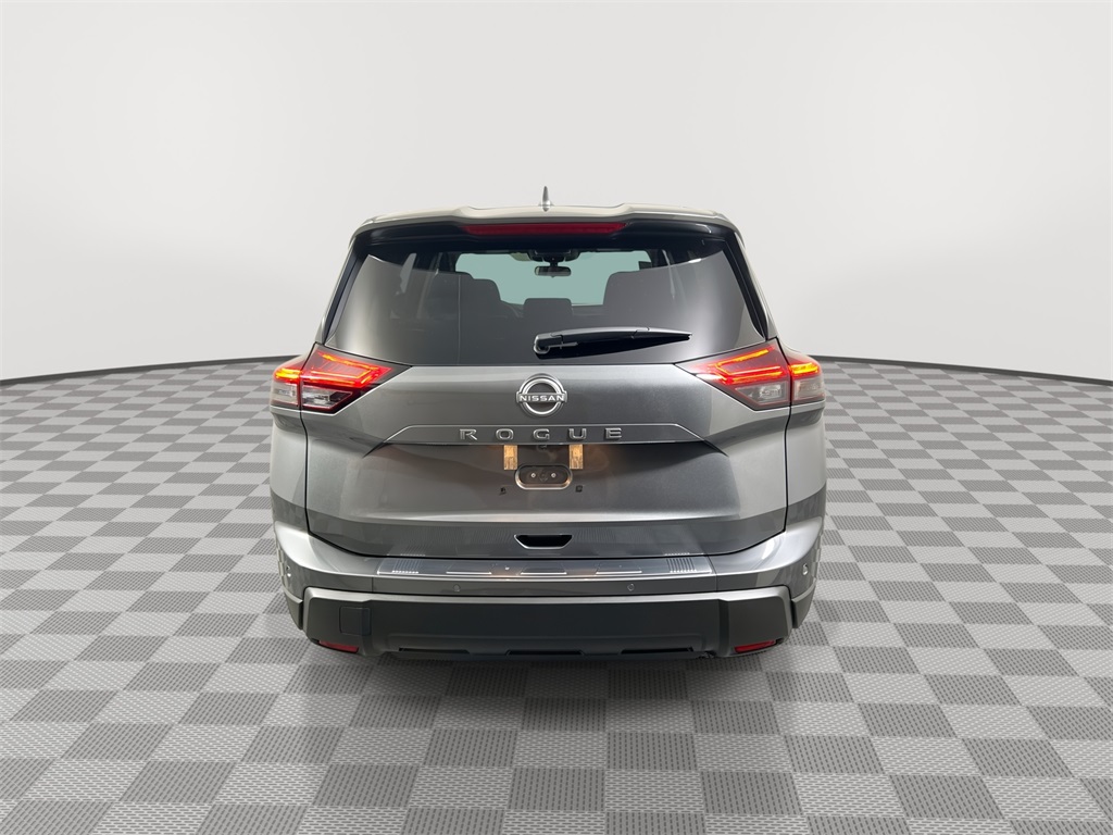 2026 Nissan Rogue SV photo 4