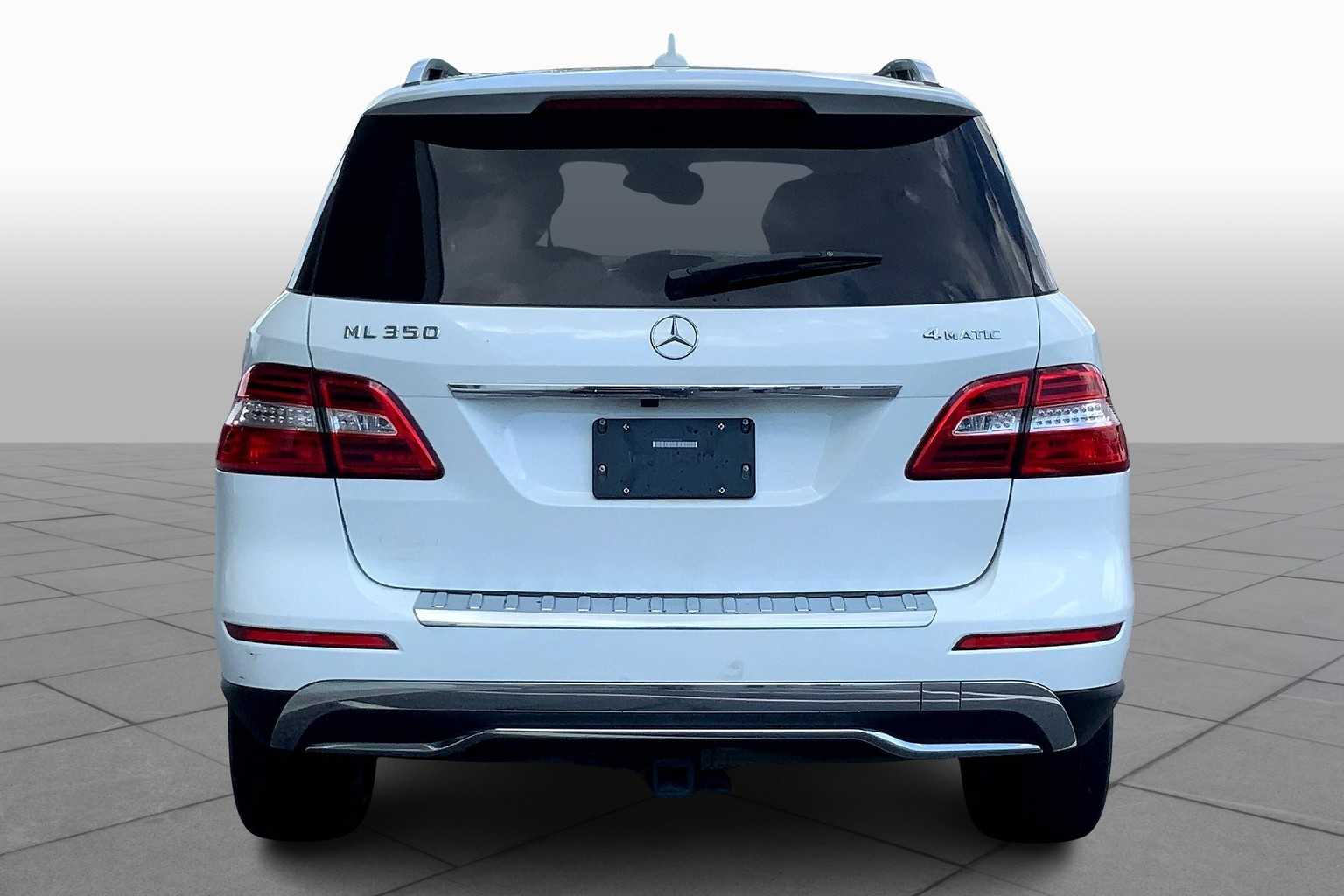 2015 Mercedes Benz ML 350 4MATIC photo 4