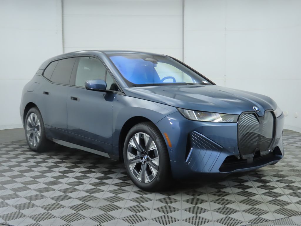 2026 Bmw iX photo 3