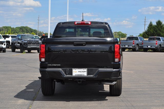 2026 Chevrolet Colorado LT photo 3