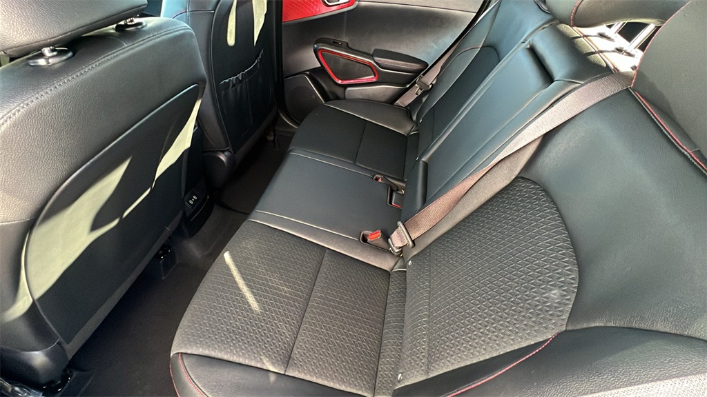 2025 Kia Soul GT-Line photo 6