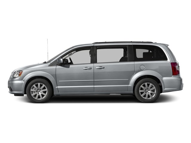 2016 Chrysler Town & Country Touring photo 6