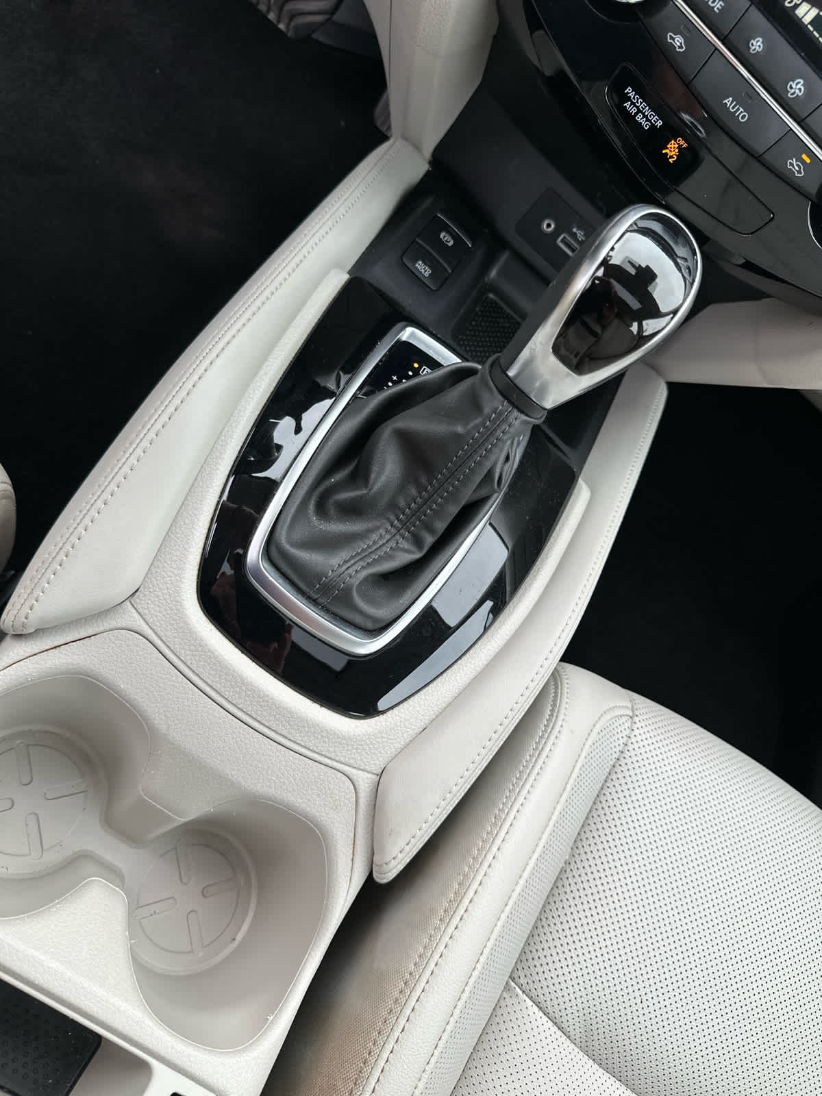 2020 Nissan Rogue Sport SL photo 30