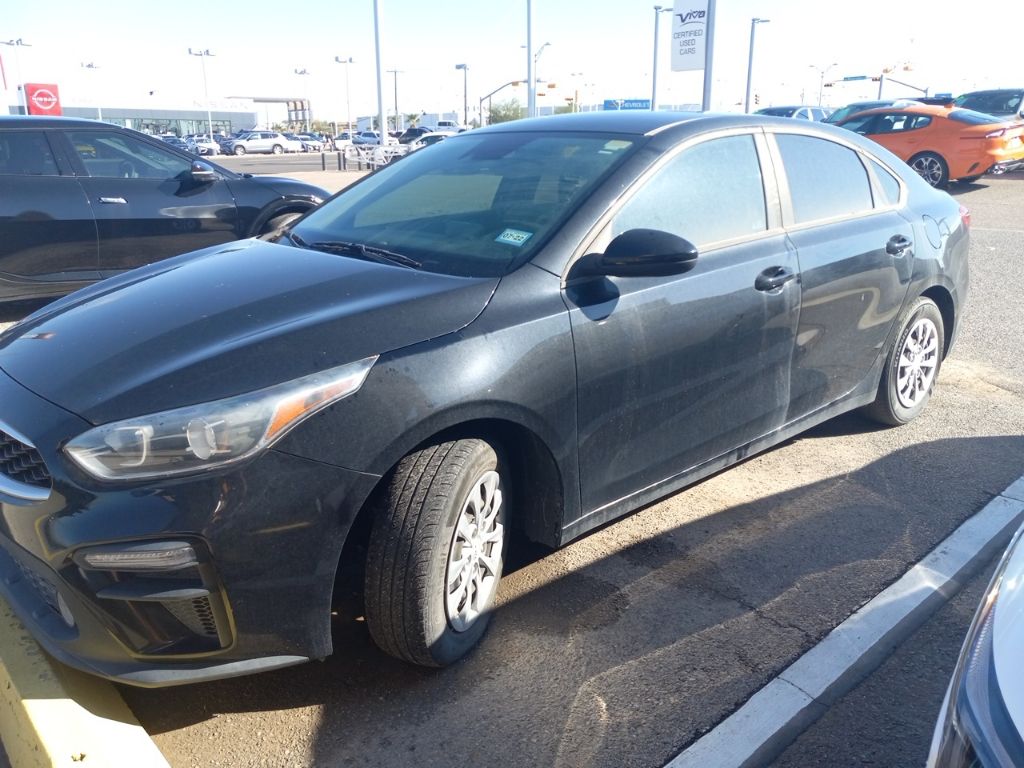 2020 Kia Forte FE photo 2