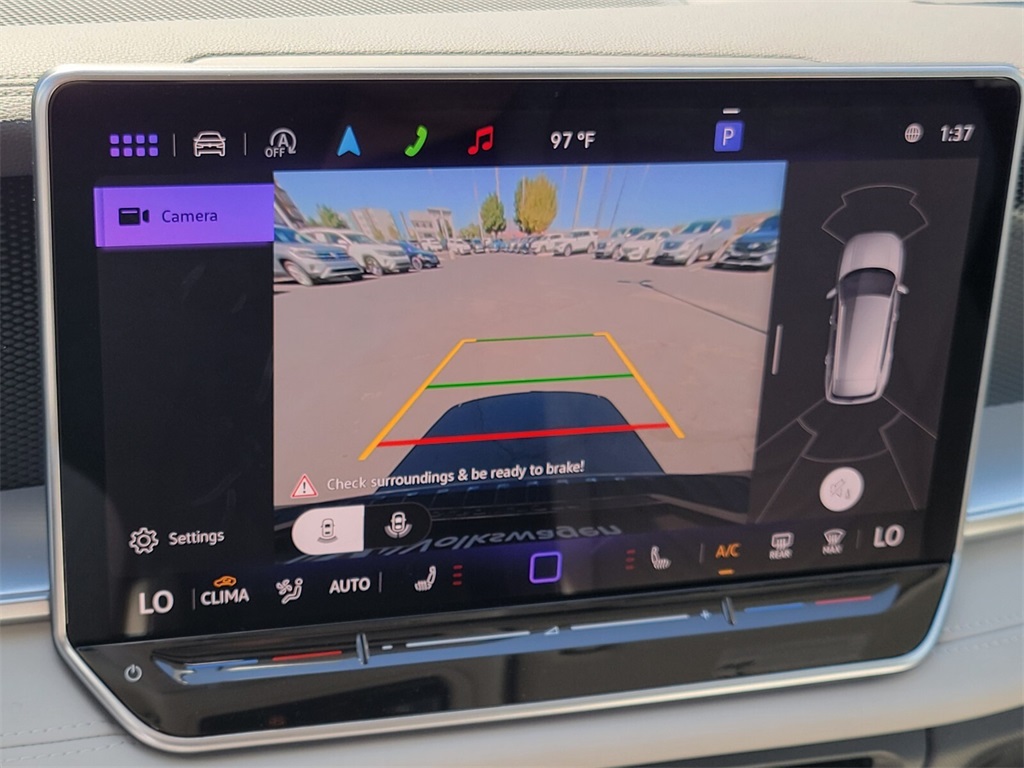 2025 Volkswagen Tiguan SE photo 13
