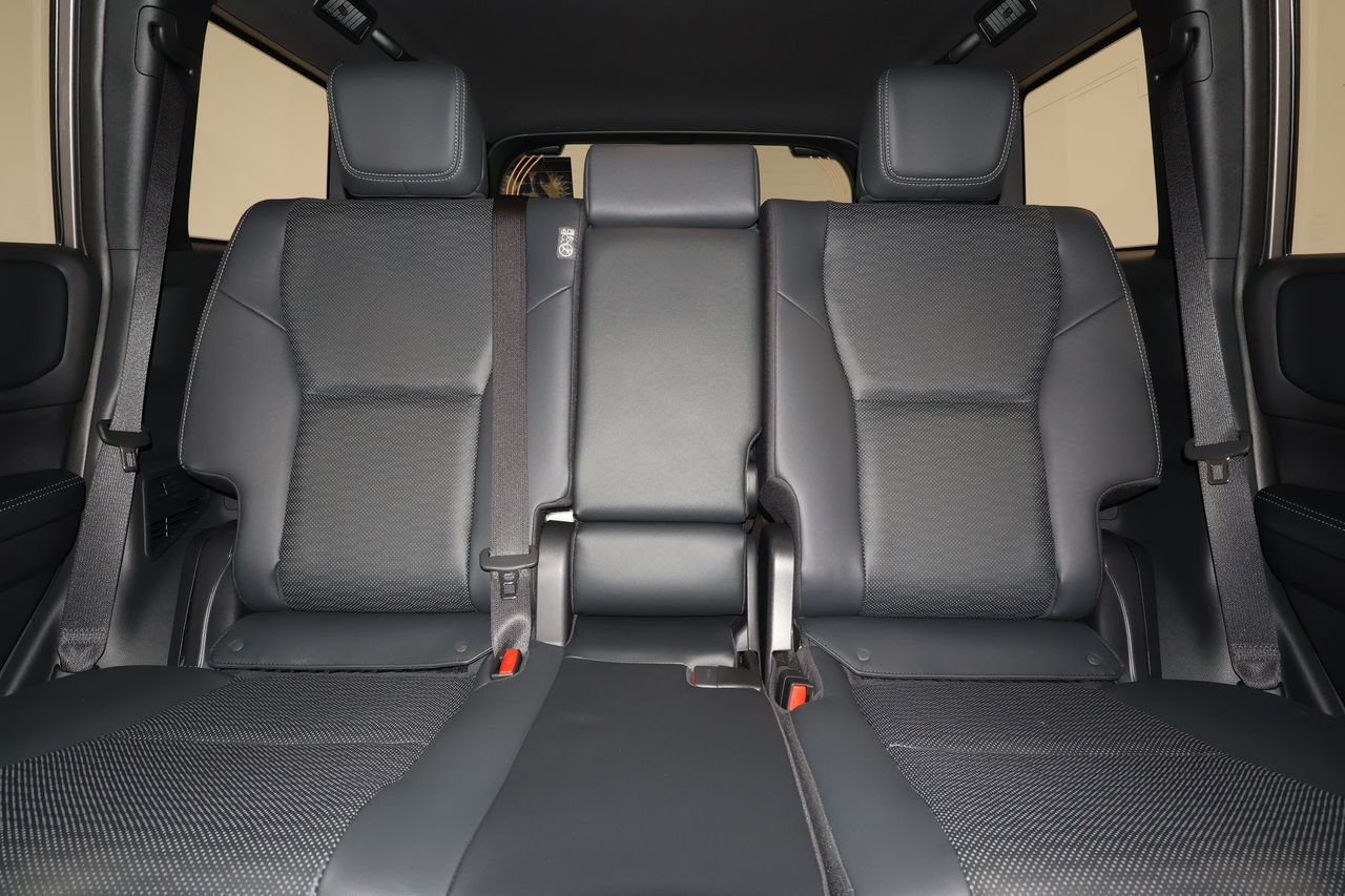 2025 Toyota Land Cruiser photo 31