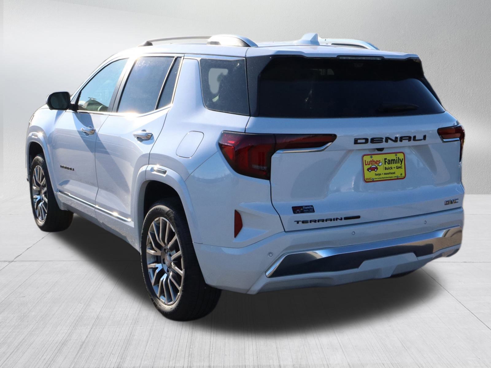 2026 Gmc Terrain Denali photo 4