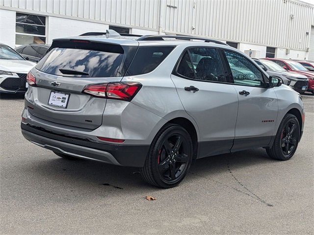 2024 Chevrolet Equinox Premier photo 2