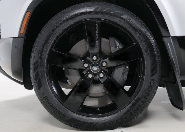 2024 Land Rover Defender 110 X-Dynamic SE photo 9