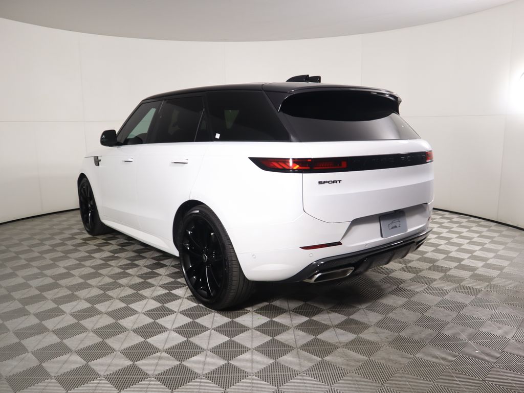 2025 Land Rover Range Rover Sport SE photo 7