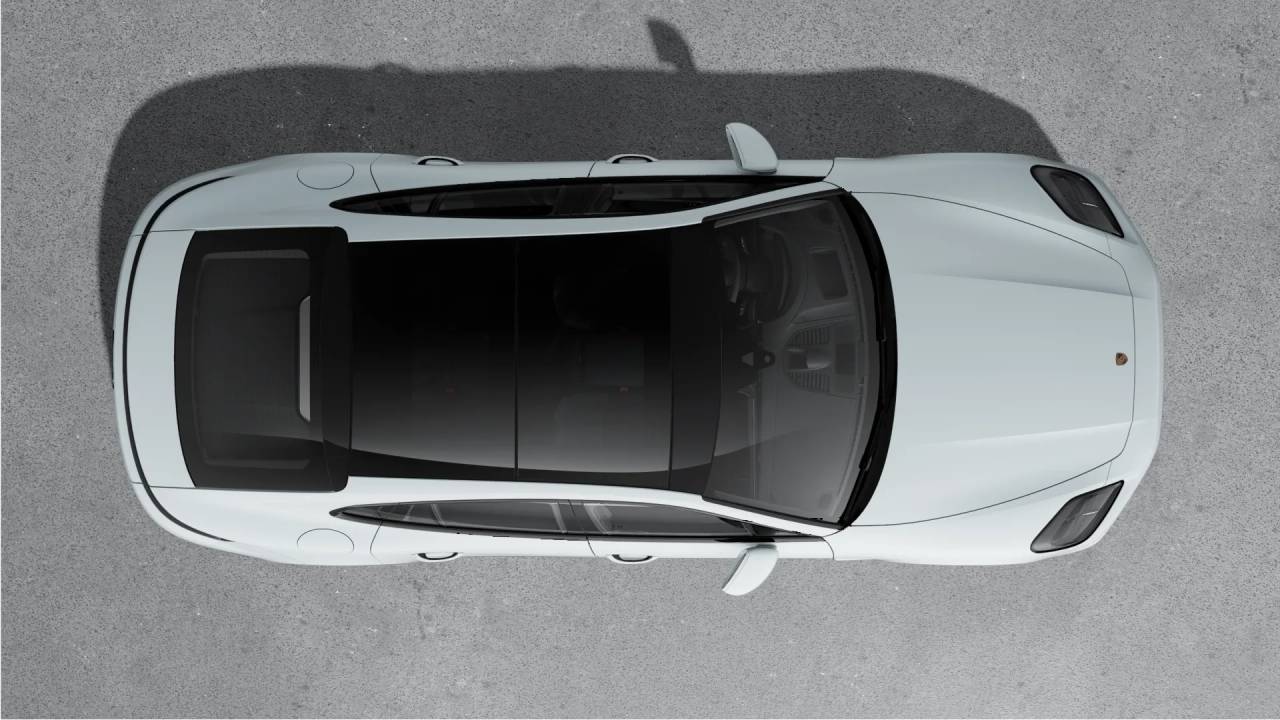 2026 Porsche Panamera 4 E-Hybrid photo 4