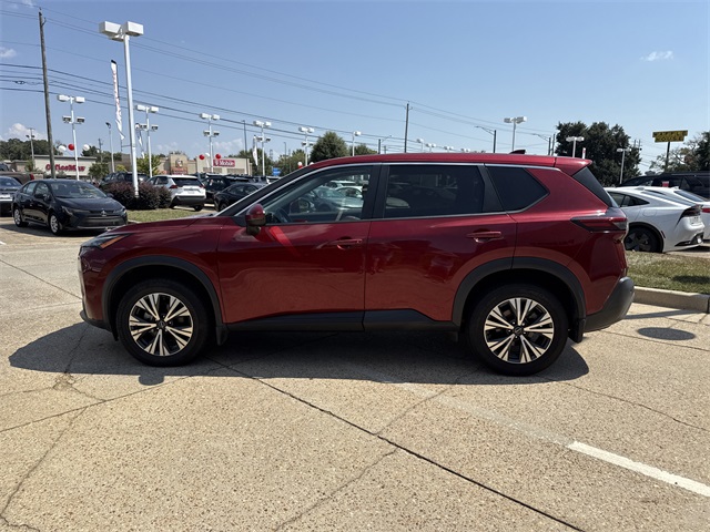 2022 Nissan Rogue SV photo 5