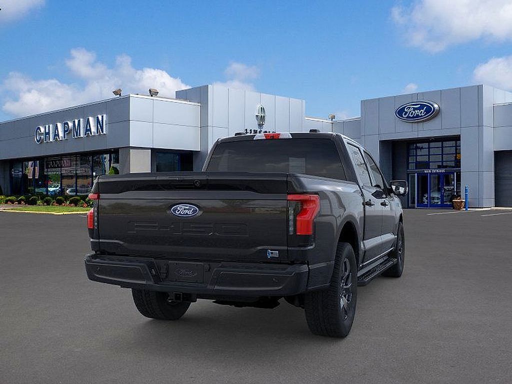 2025 Ford F-150 Lightning photo 7