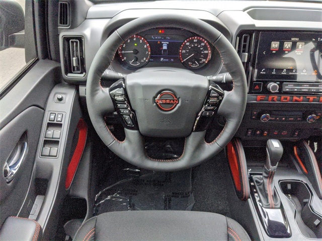 2025 Nissan Frontier PRO-X photo 10