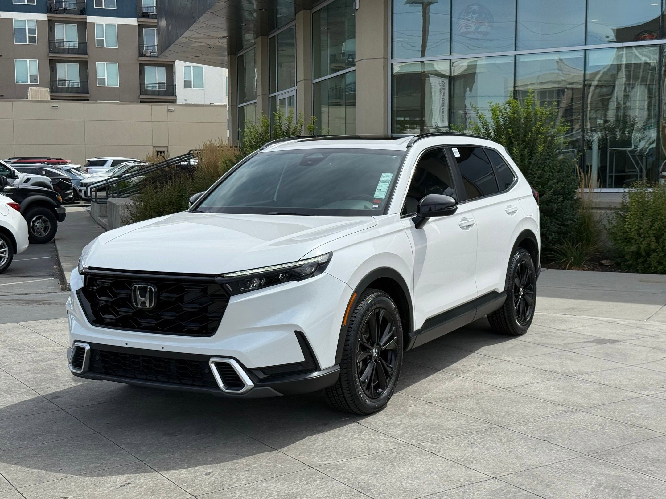 2023 Honda CR-V Hybrid Sport Touring photo 7