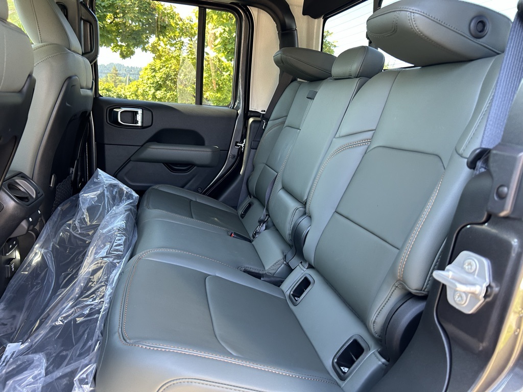 2025 Jeep Gladiator Mojave photo 28