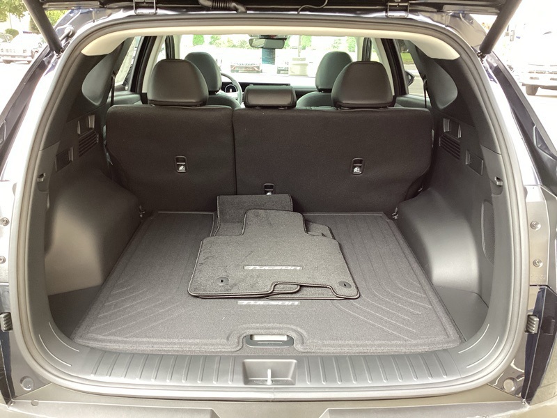 2025 Hyundai Tucson Hybrid Limited photo 11