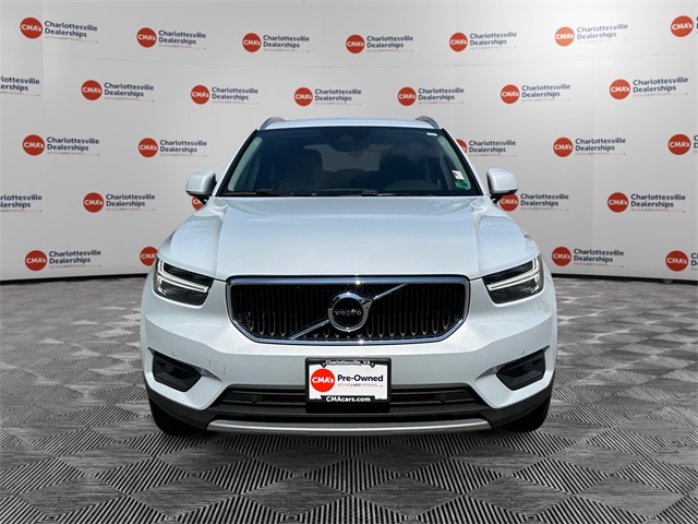 2022 Volvo XC40 Momentum T5 AWD photo 7