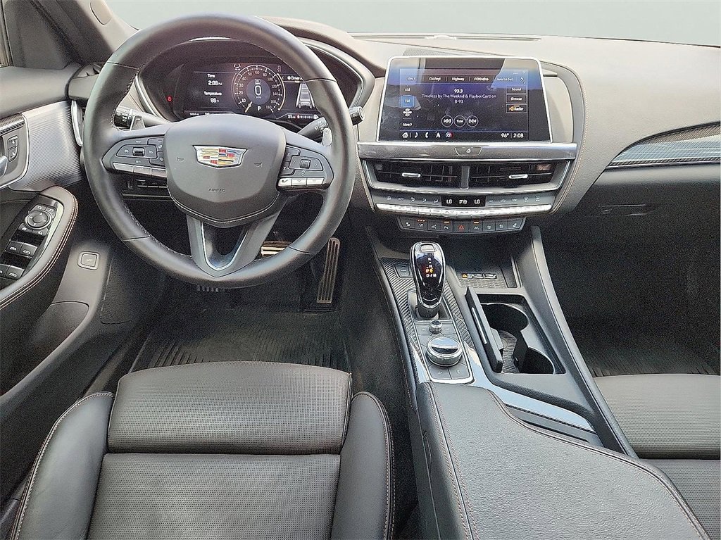 2024 Cadillac CT5 V photo 8