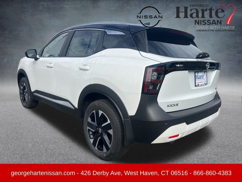 2026 Nissan Kicks SV photo 2