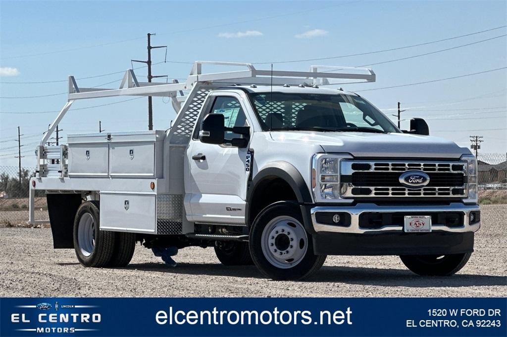 2024 Ford F-450 Super Duty Chassis Cab XL's photo