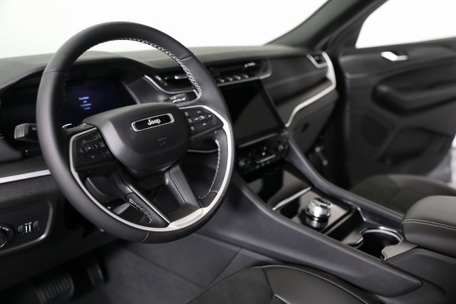 2025 Jeep Grand Cherokee Altitude X photo 11