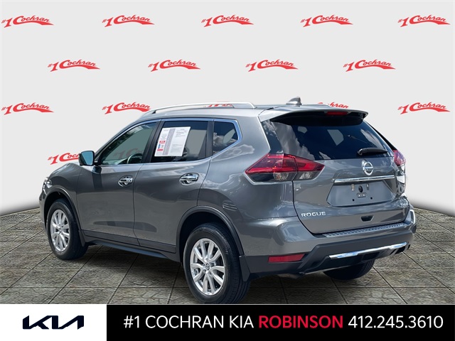 2018 Nissan Rogue SV photo 5