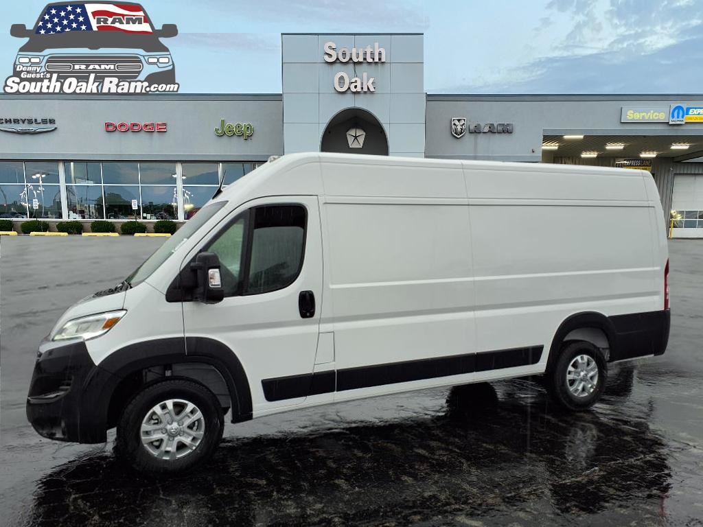 2025 Ram ProMaster 3500 Cargo Van photo 3