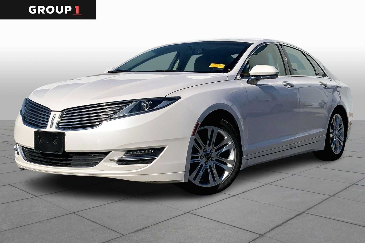 2016 Lincoln MKZ Hybrid's photo