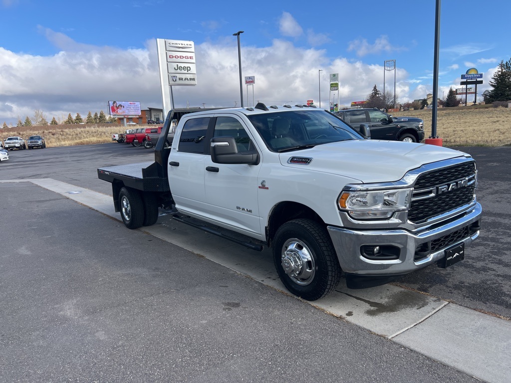 2024 Ram 3500 SLT photo 2